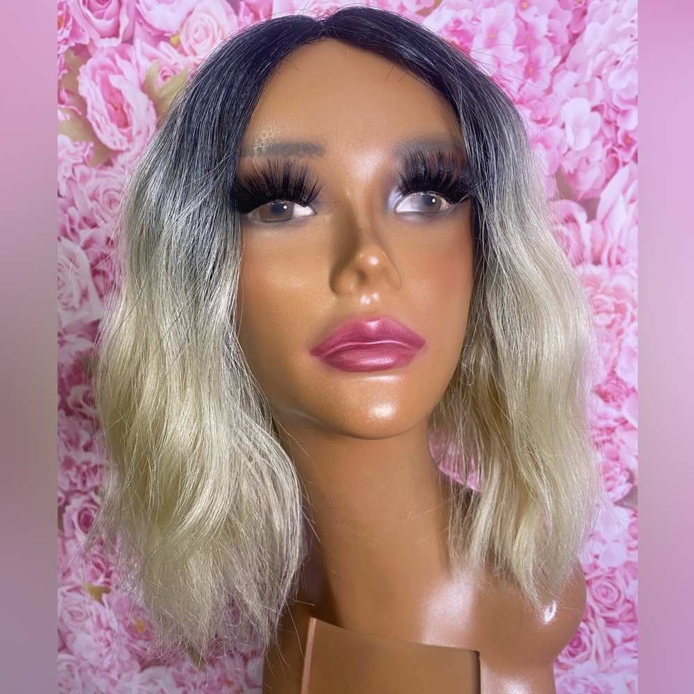Modu Wig Blonde Bob